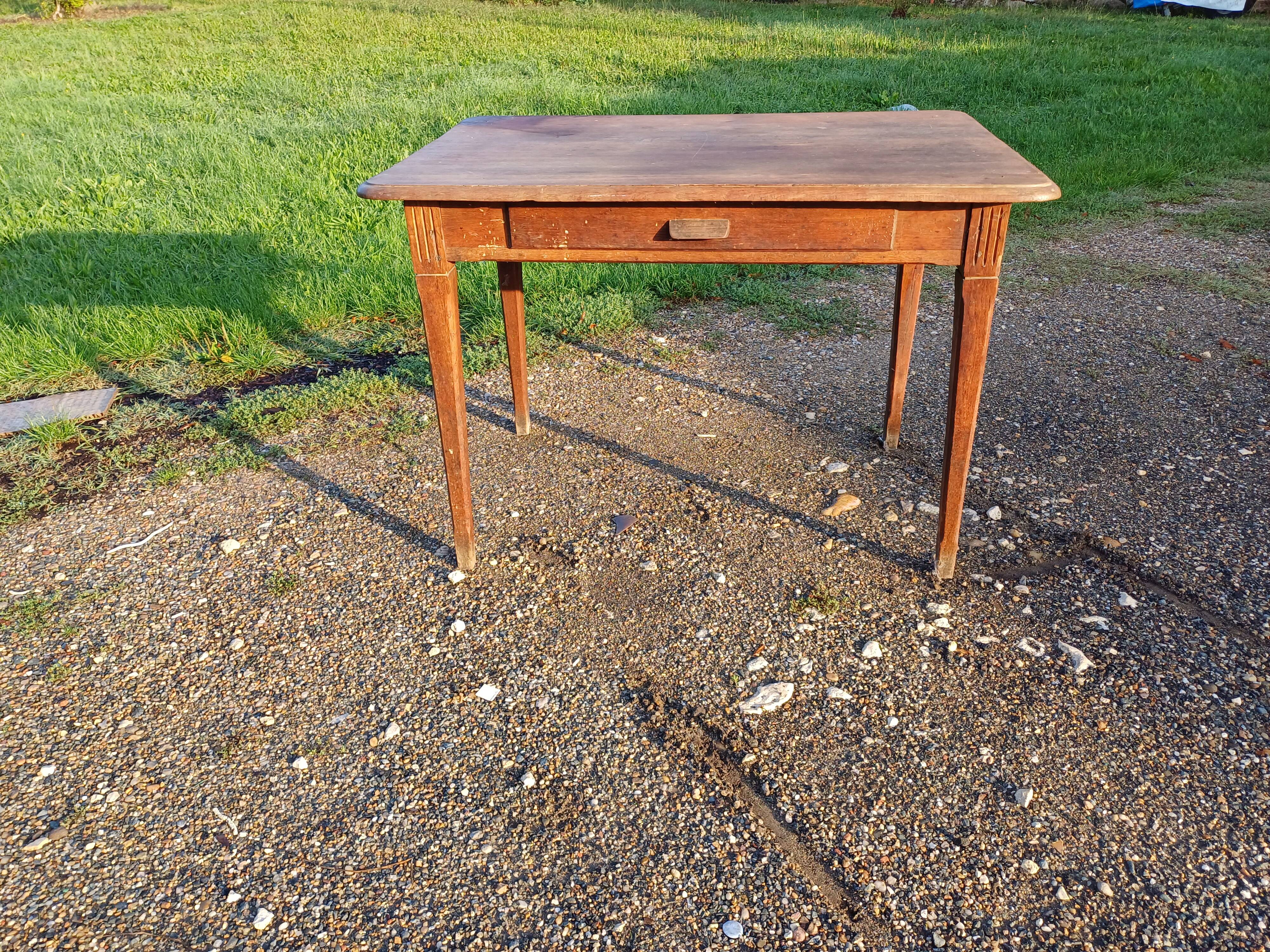 Oak table from the 1930s