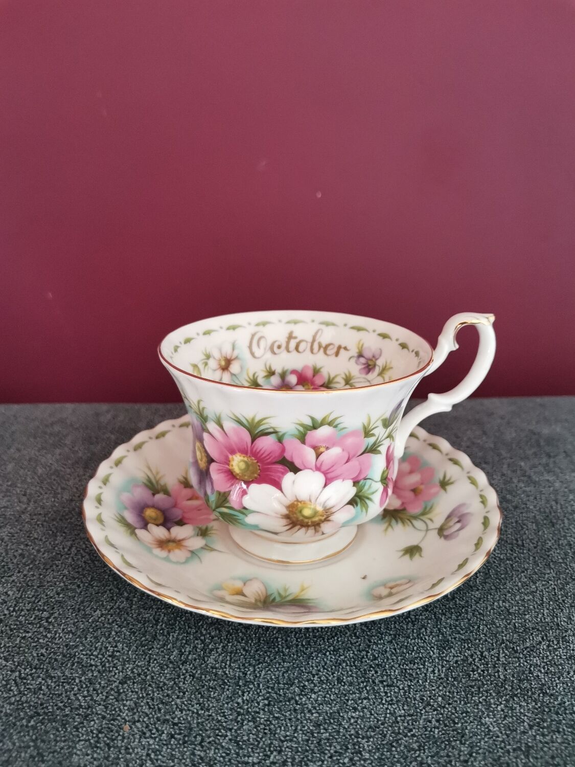 Tasse Octobre Royal Albert