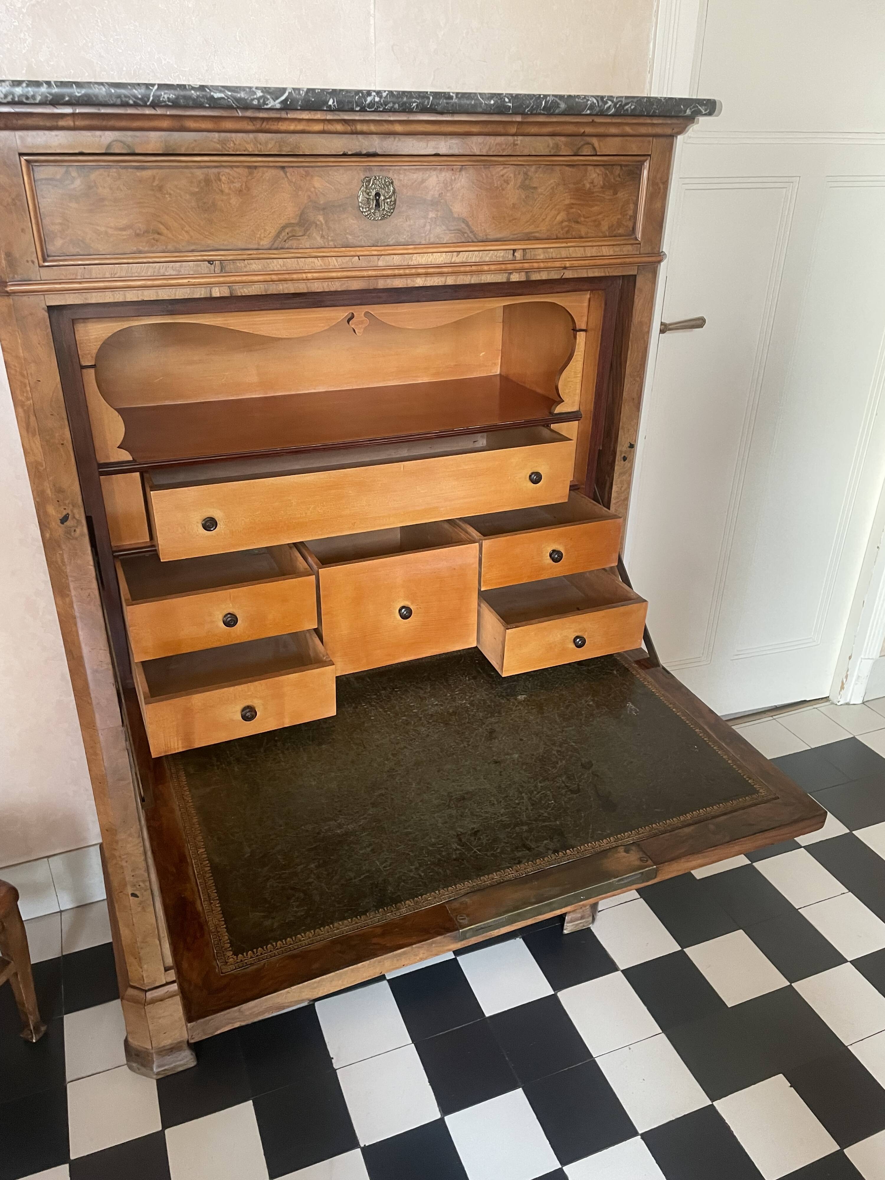 Secrétaire Noyer ancien Mi XIX