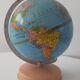 Globe terrestre en fer taride