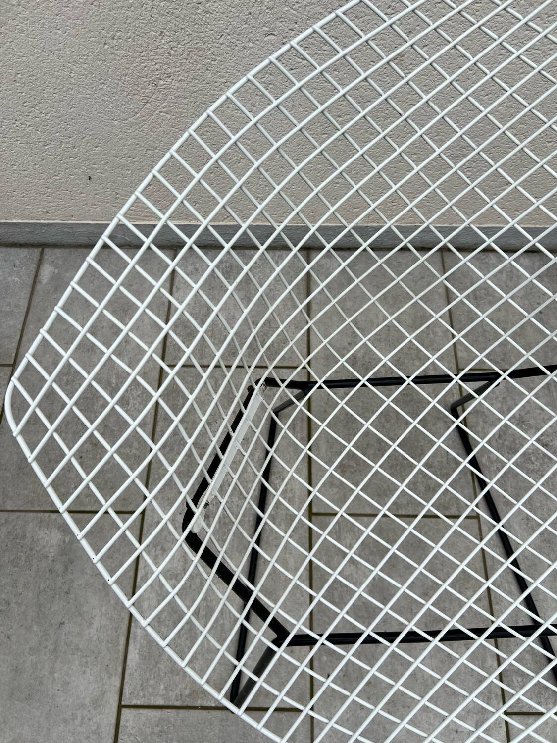 Bertoia Diamond Chair - Knoll Edition - Design by Harry Bertoia