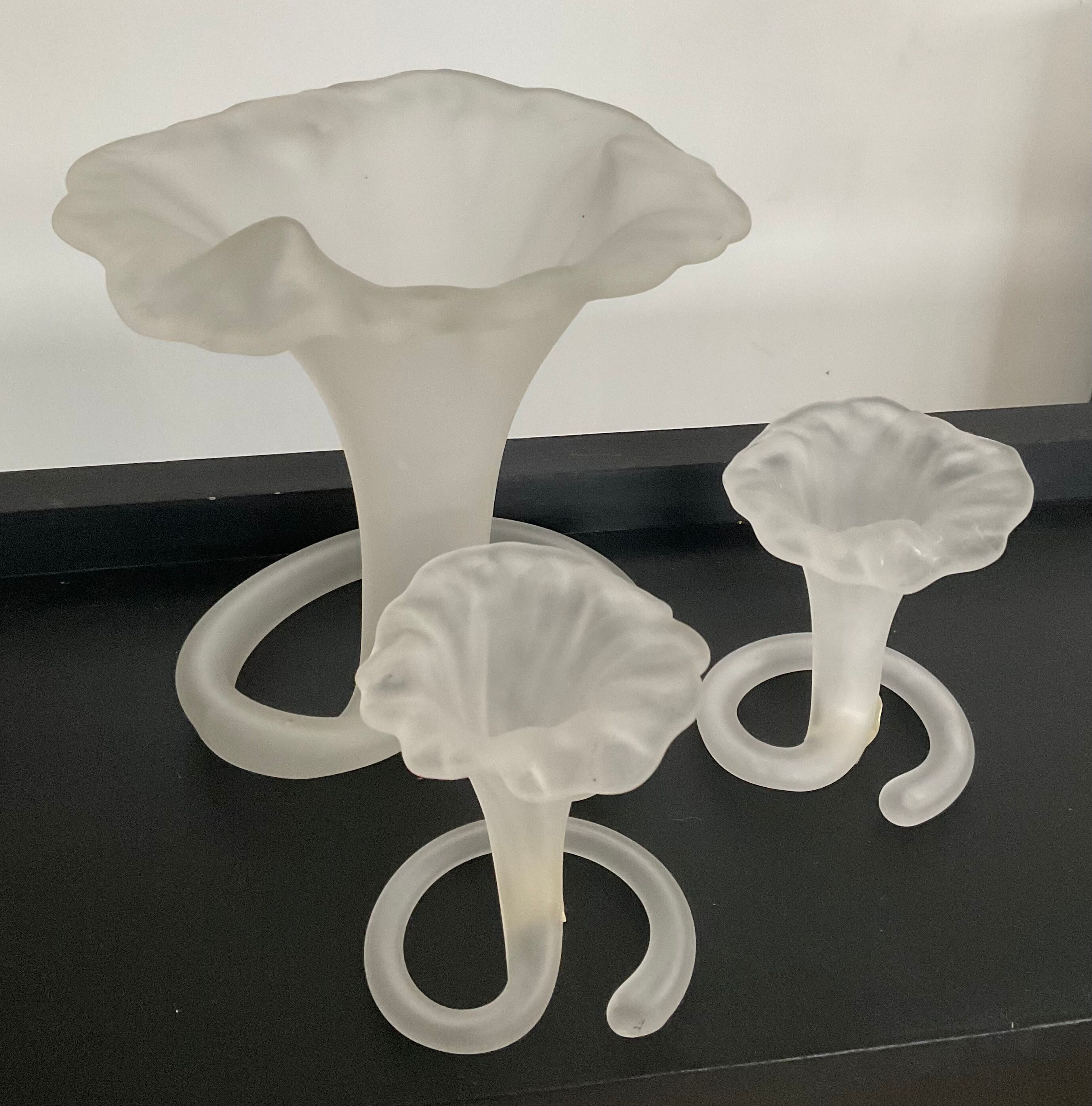 Trio of vintage soliflores vases in glass paste 70s
