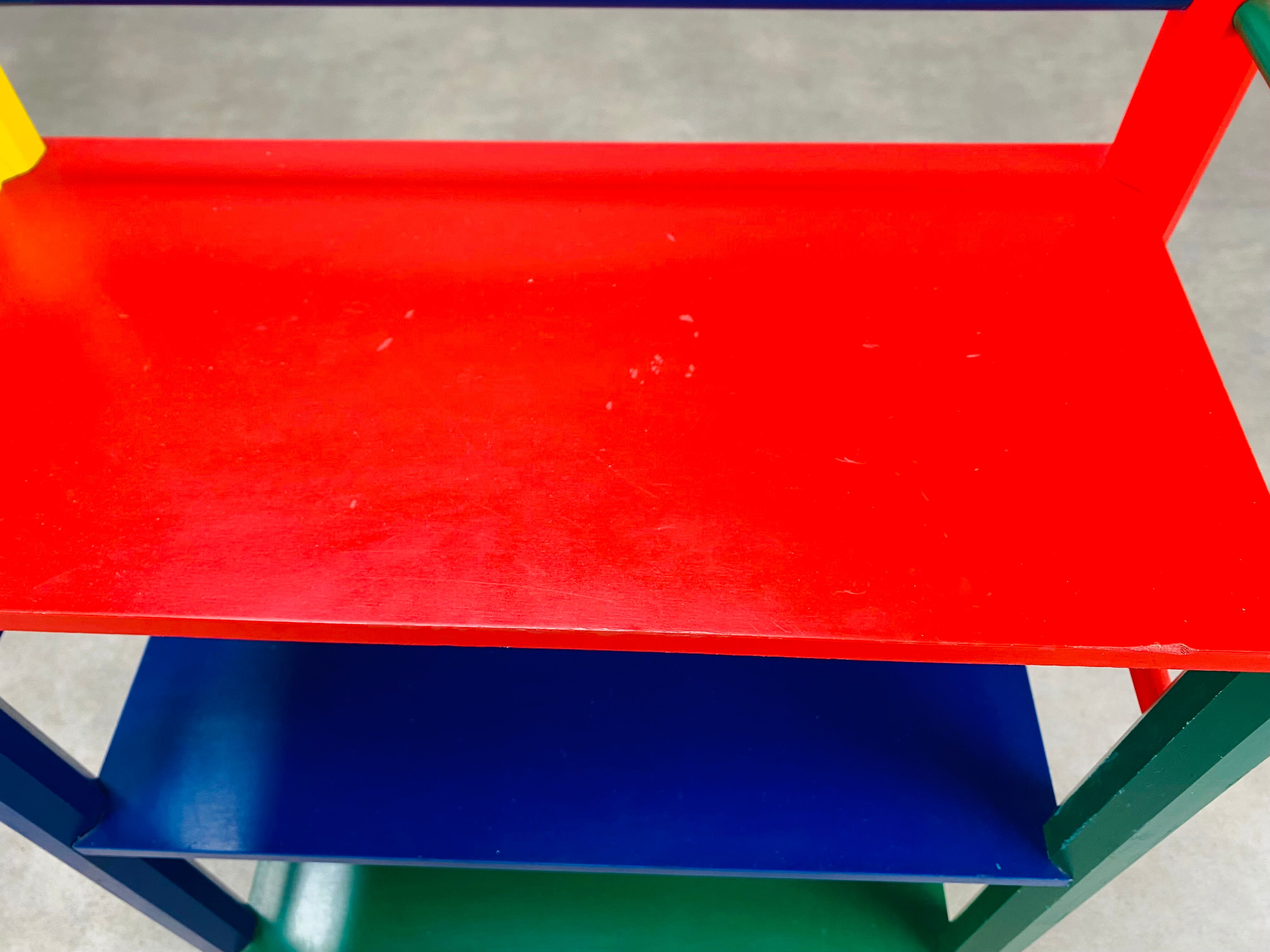 Pierre Sala pencil shelf for children