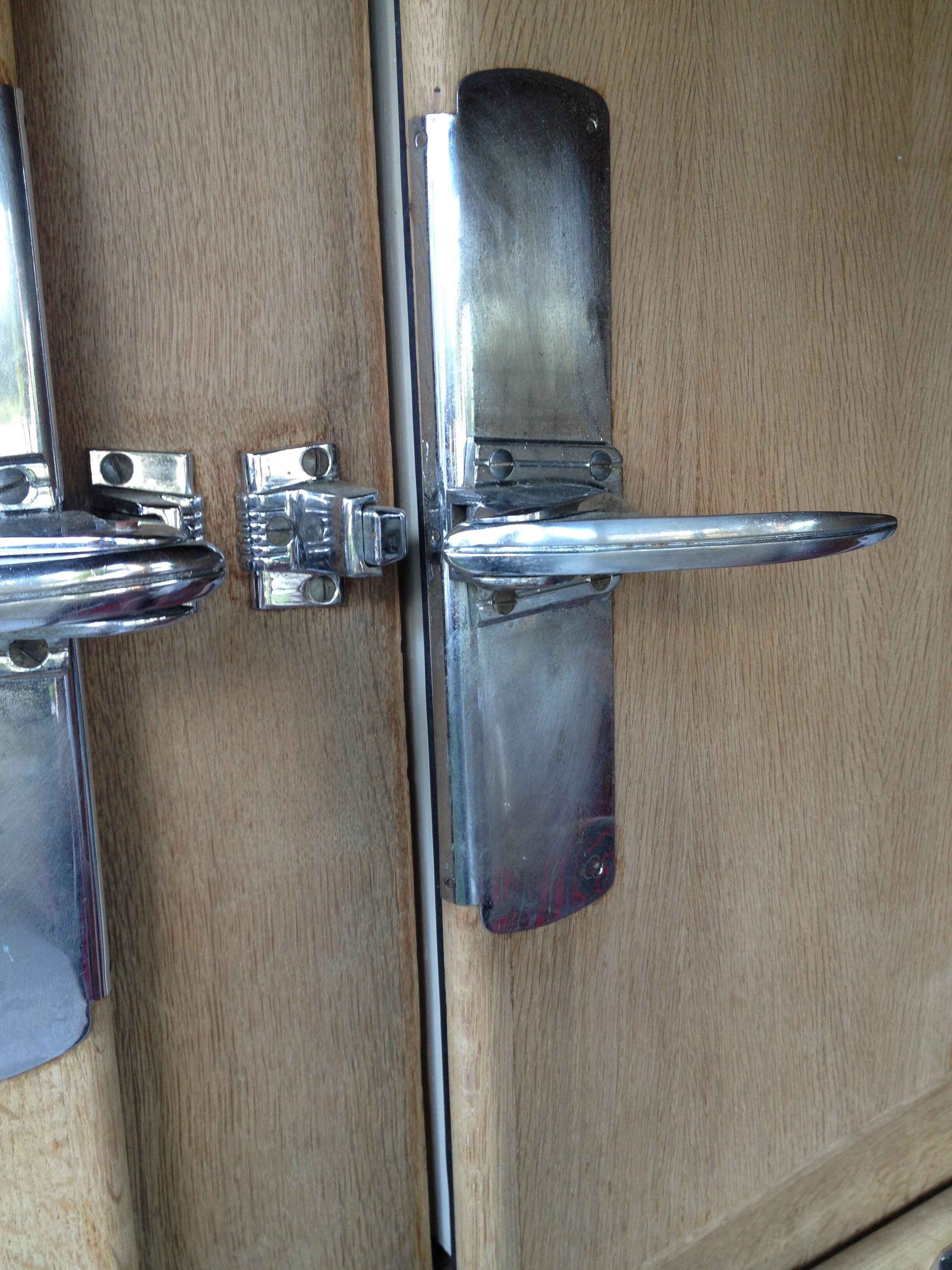 Cooler wooden old bistro