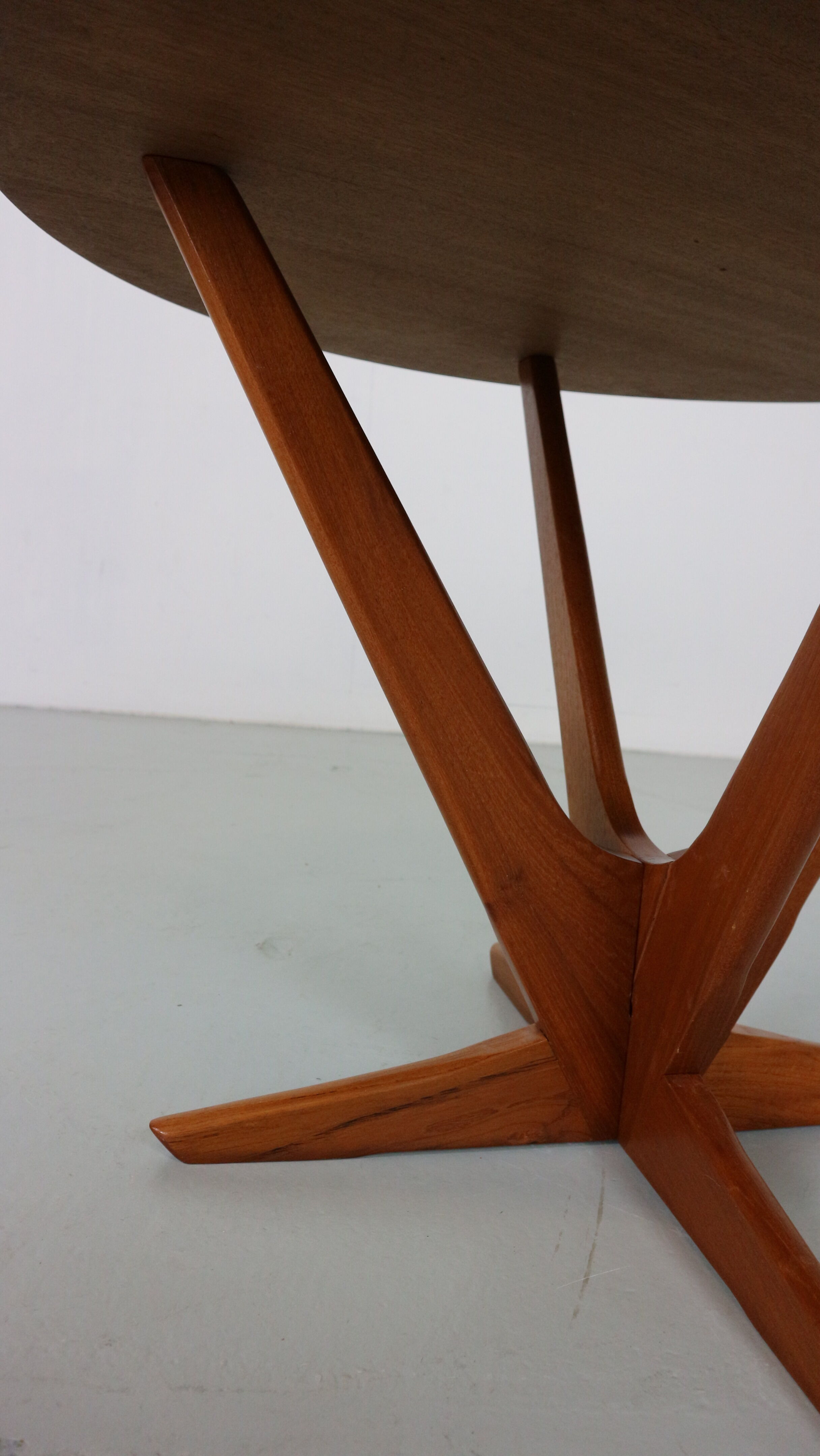 Søren Georg Jensen  Teak Round Coffee Table for Kubus, 1960 Denmark