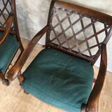 Paire de fauteuils anciens