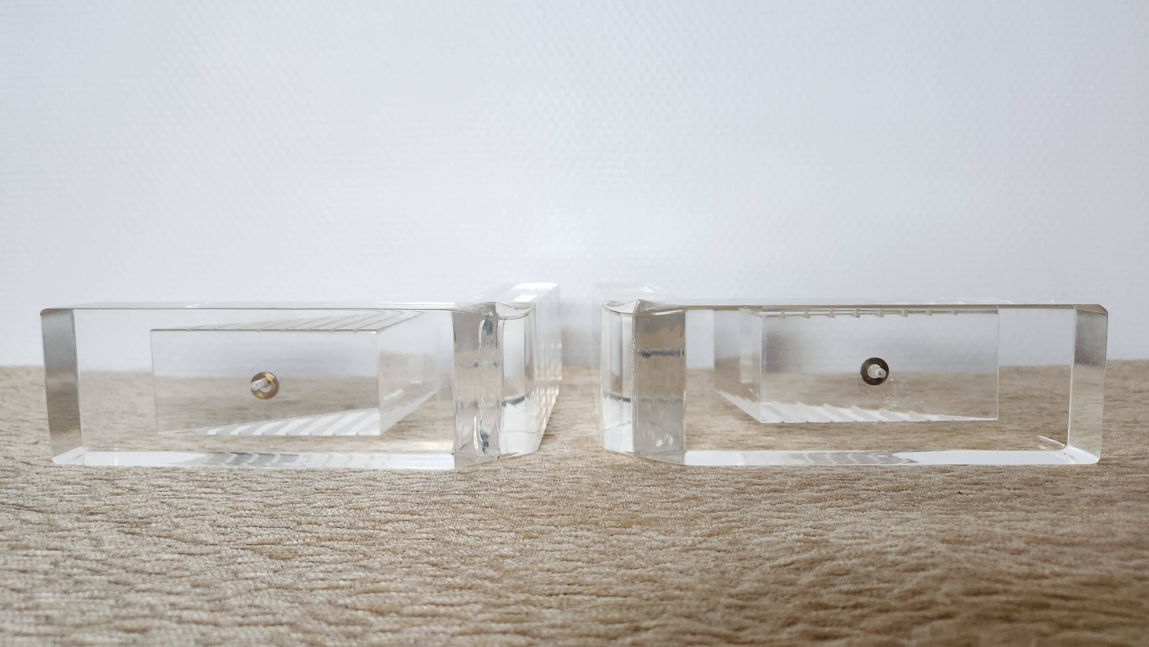 Bookends in solid methacrylate – Rare modernist design, 1980s