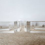 Serre-livres en méthacrylate massif – Design moderniste rare, années 1980