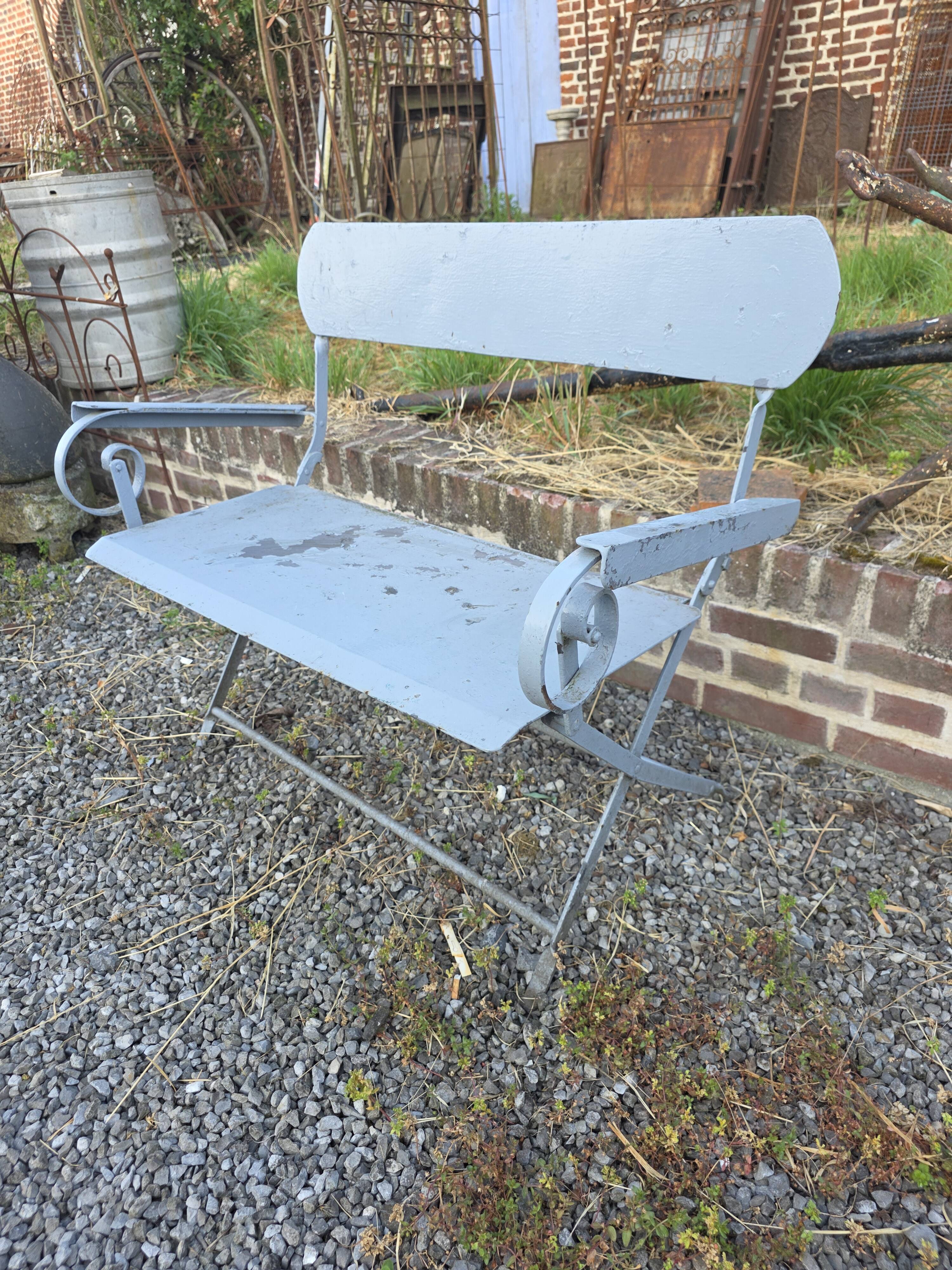 Banc de jardin ancien en fer forgé massif