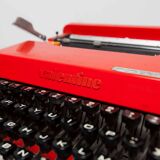 Typewriter Olivetti Valentine 1970