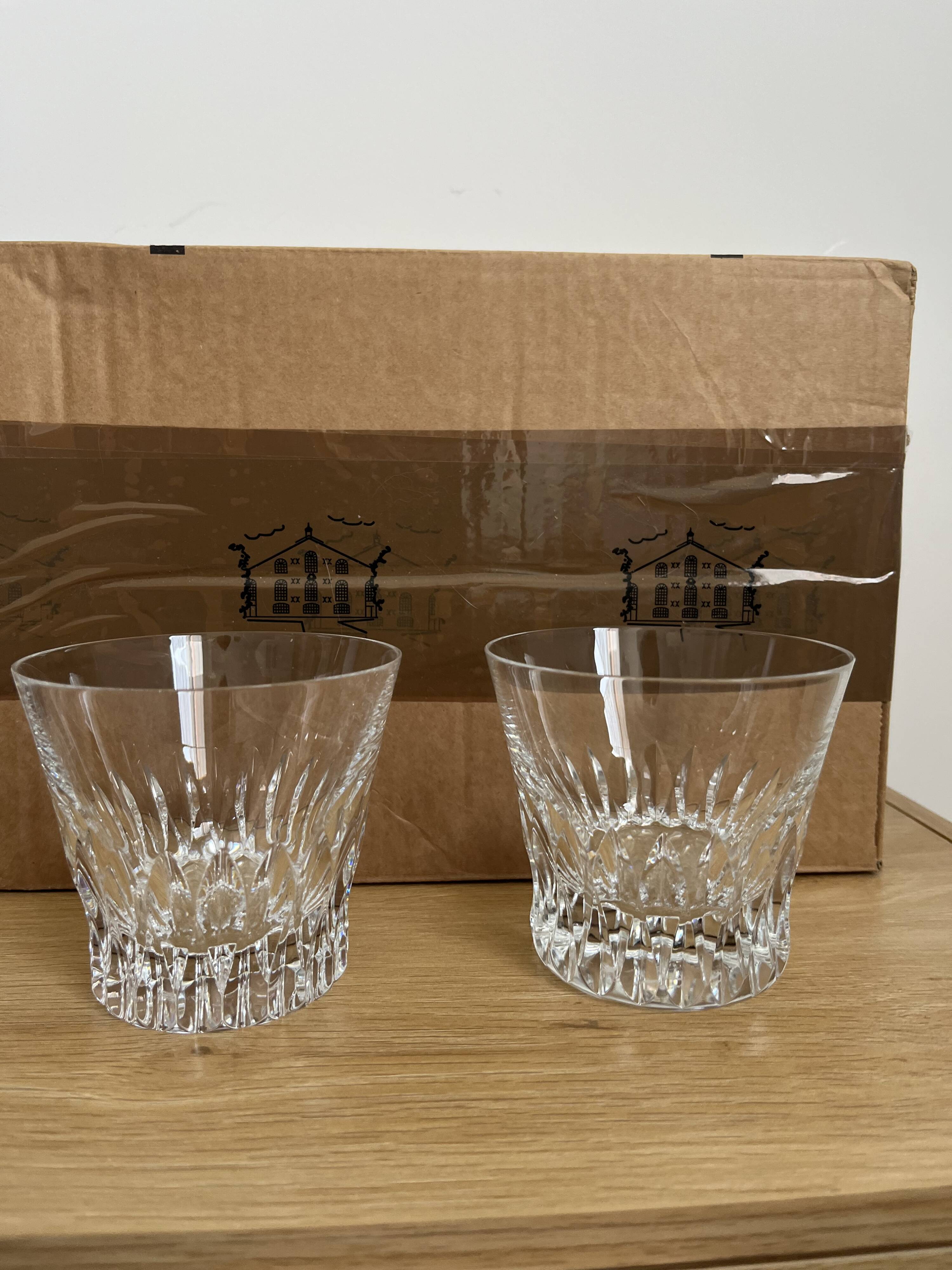 Paire de verres à whisky en cristal Baccarat - non utilisé