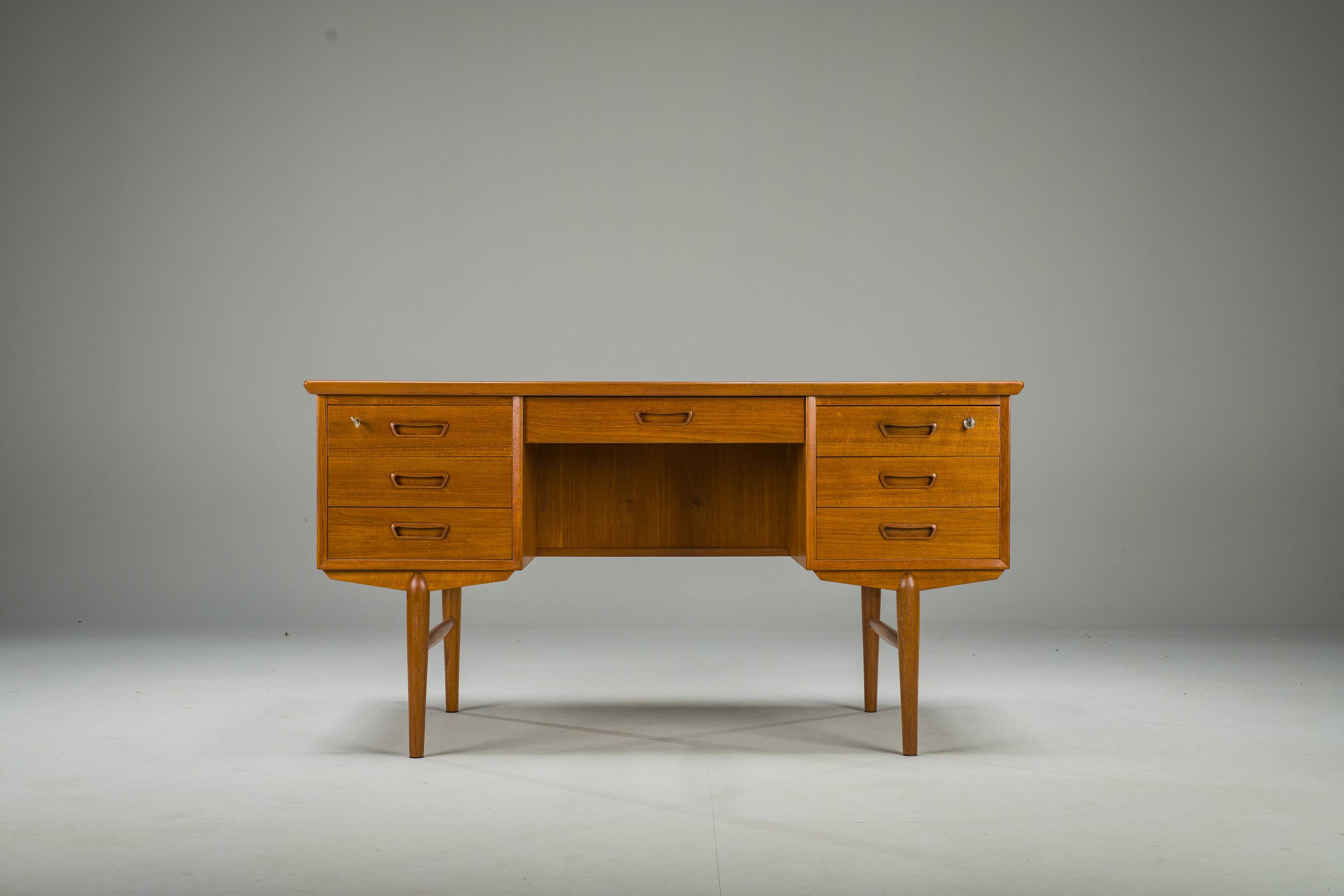 Mid-Century Modern Danish Teak Desk, 1960s