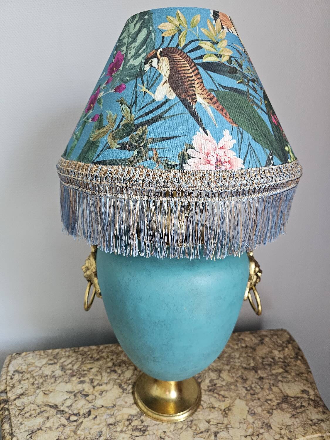 Table lamp