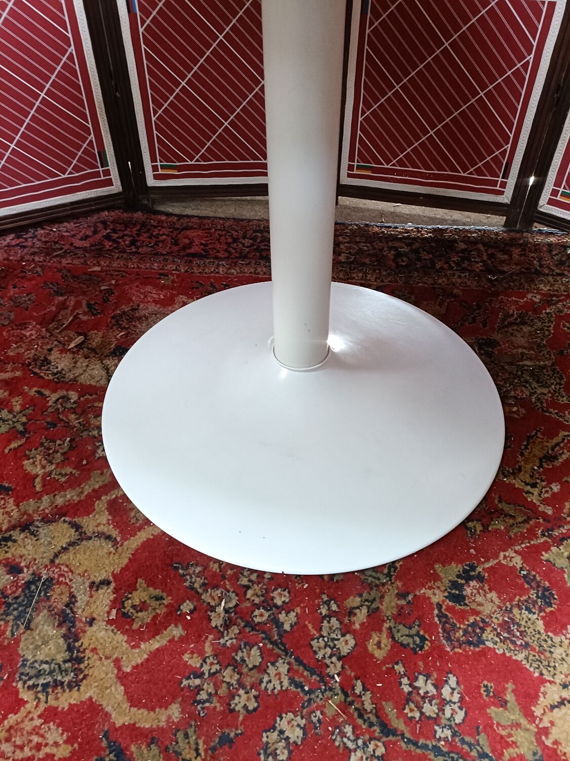 Table à manger ronde blanche 4 ou 6 personnes