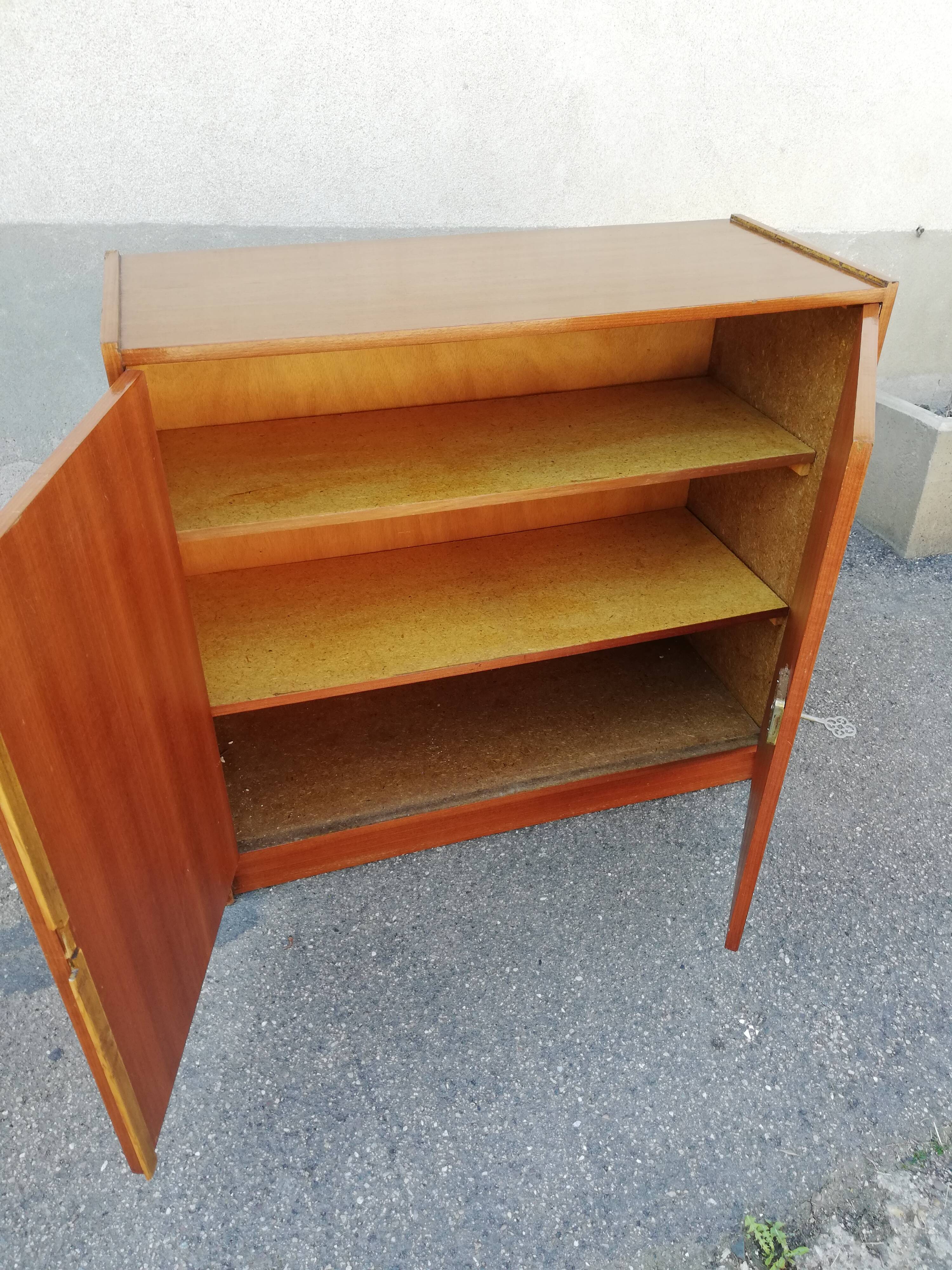 Vintage 2-door buffet