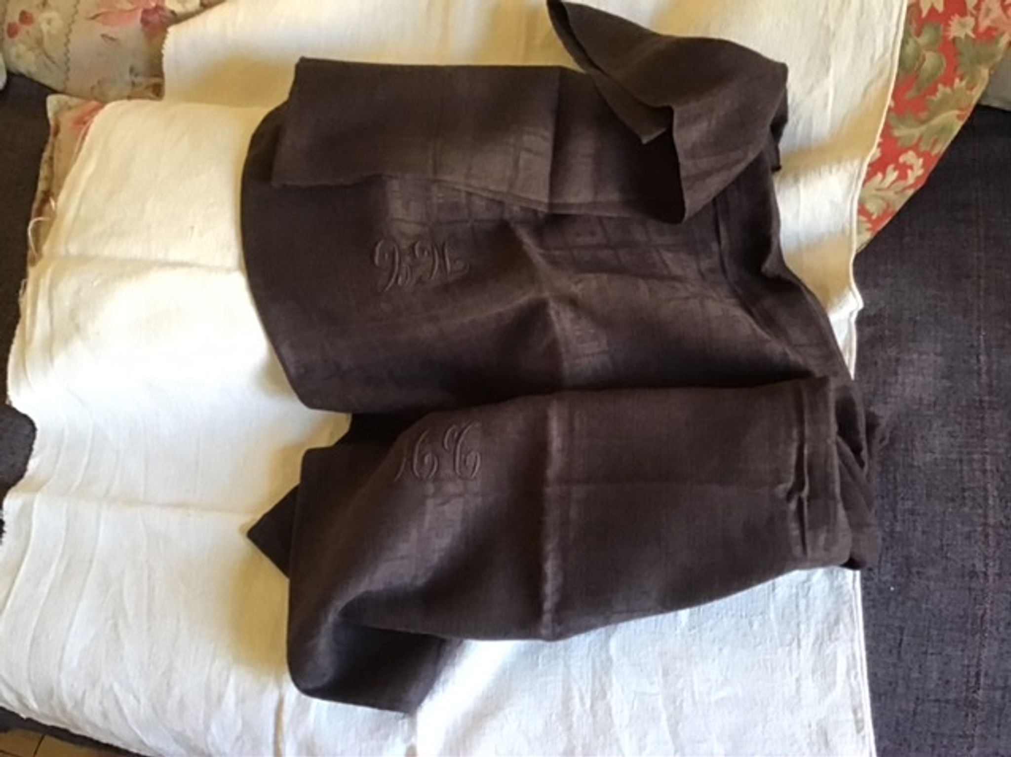 Linen case HC 180x150 purple brown