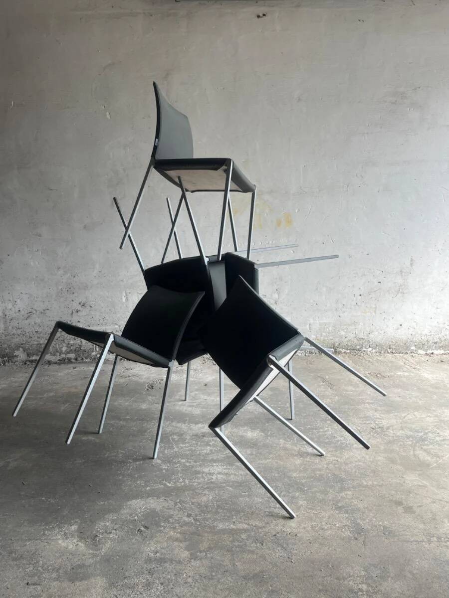 Set of 5 Zanotta 'Lia' chairs — matt aluminum frame with dark grey leather seats, Italian minimalist design