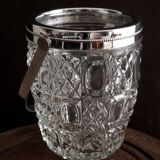 Checkerboard glass ice bucket