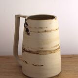 Pitcher / vase in mixed earth