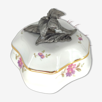 Bonbonnière porcelaine Limoges, boîte à bijoux ancienne art déco blanc fleur
