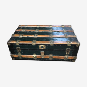 Metal and wood trunk