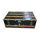 Metal and wood trunk