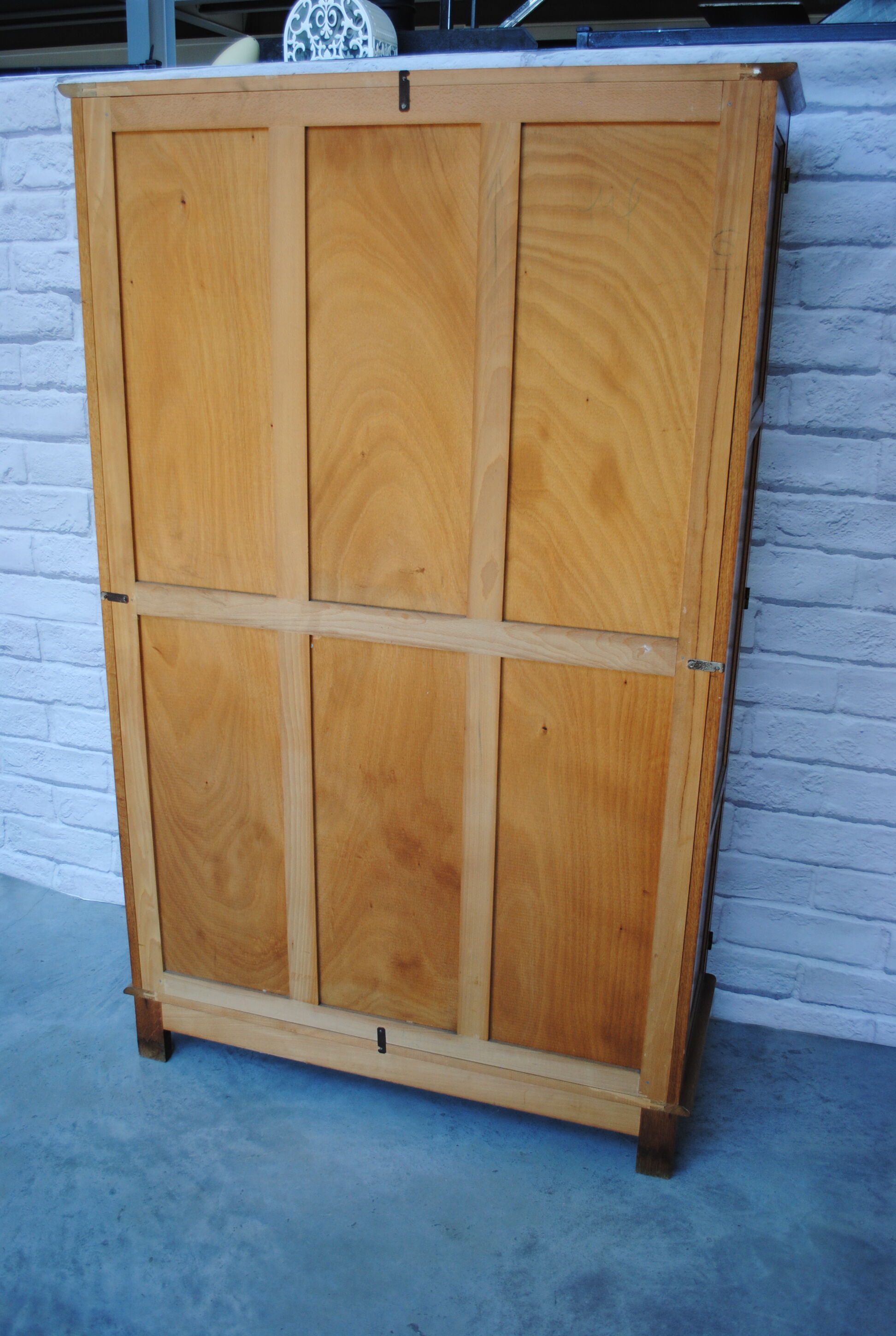 School wardrobe showcase