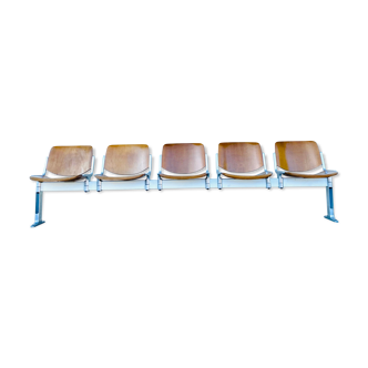 Castelli bench by Giancarlo Piretti