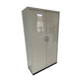 Metal cabinet