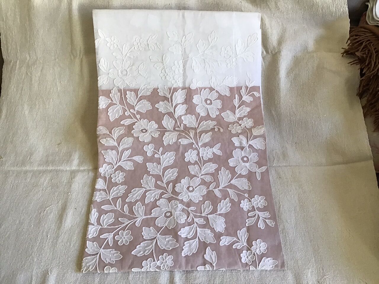 Ceremonial tablecloth in white organza