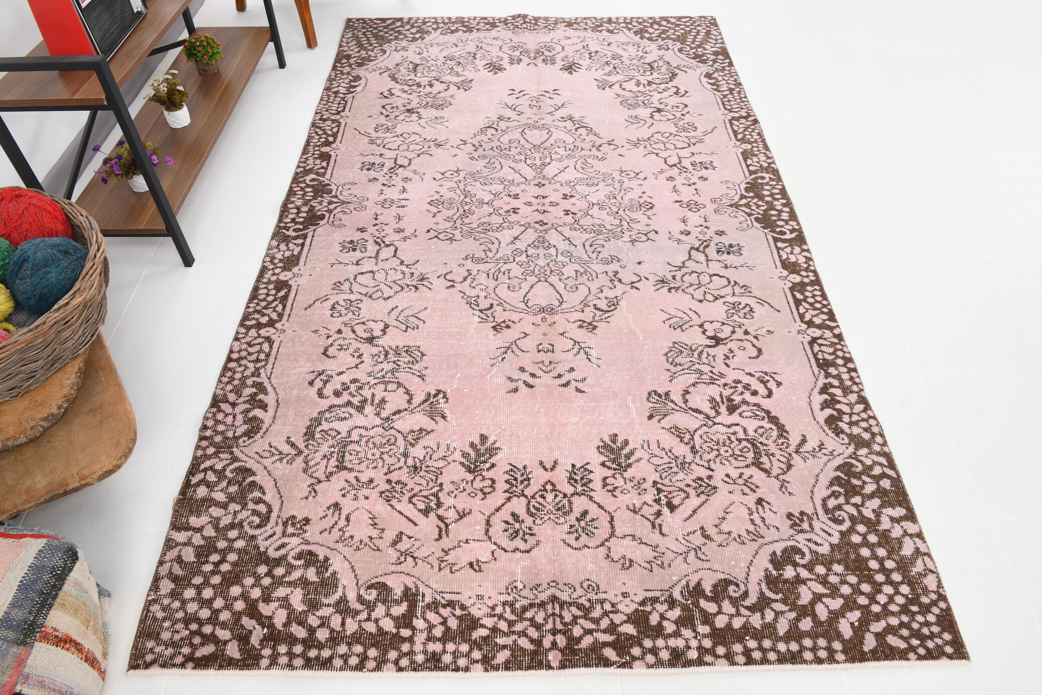 5x9 Light Pink Handmade Wool Turkish Rug 266x157Cm