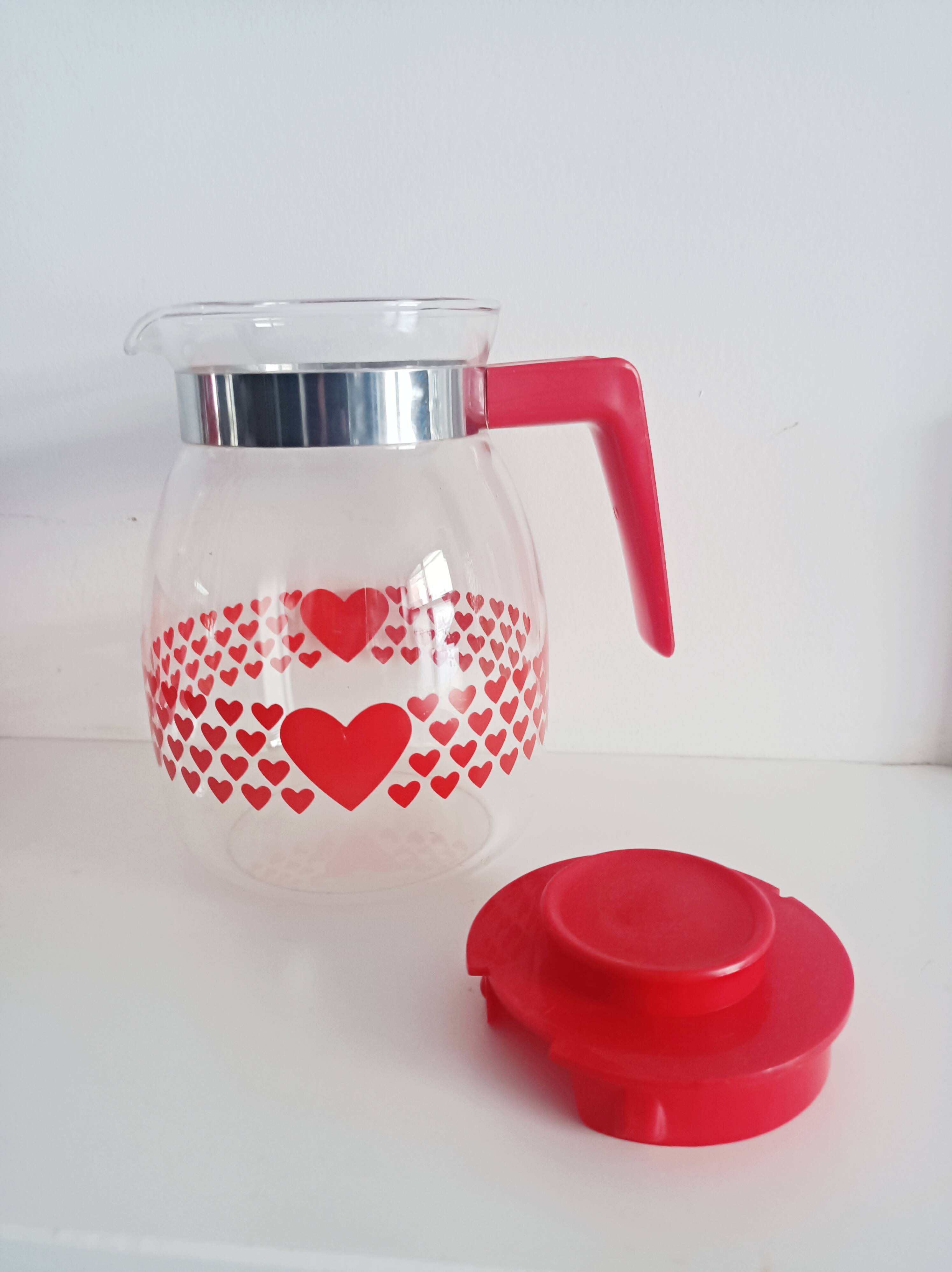 Coffee pot, heart pattern