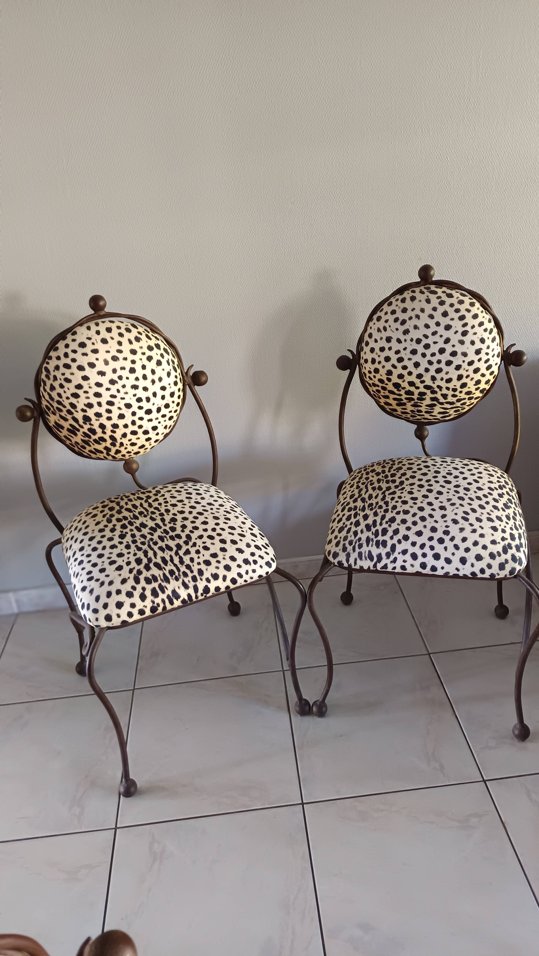 "Galante" chairs