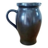 Sandstone pitcher