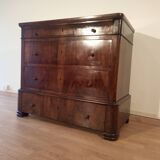 Commode italienne à quatre tiroirs en noyer de la fin du XIXe siècle