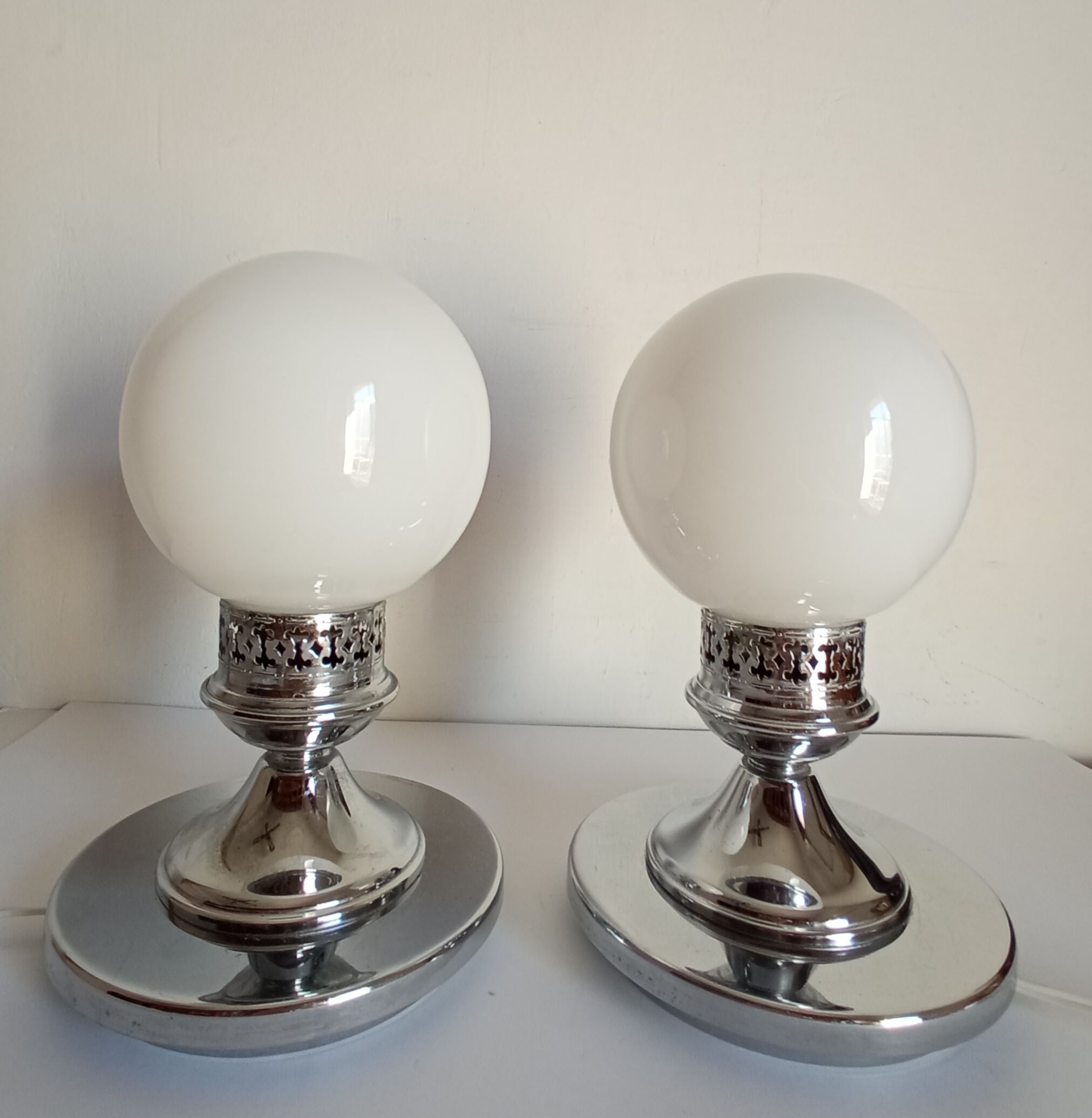 Pair of vintage bedside lamps