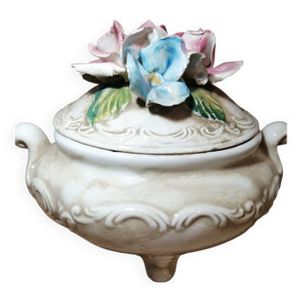 Decorative tureen