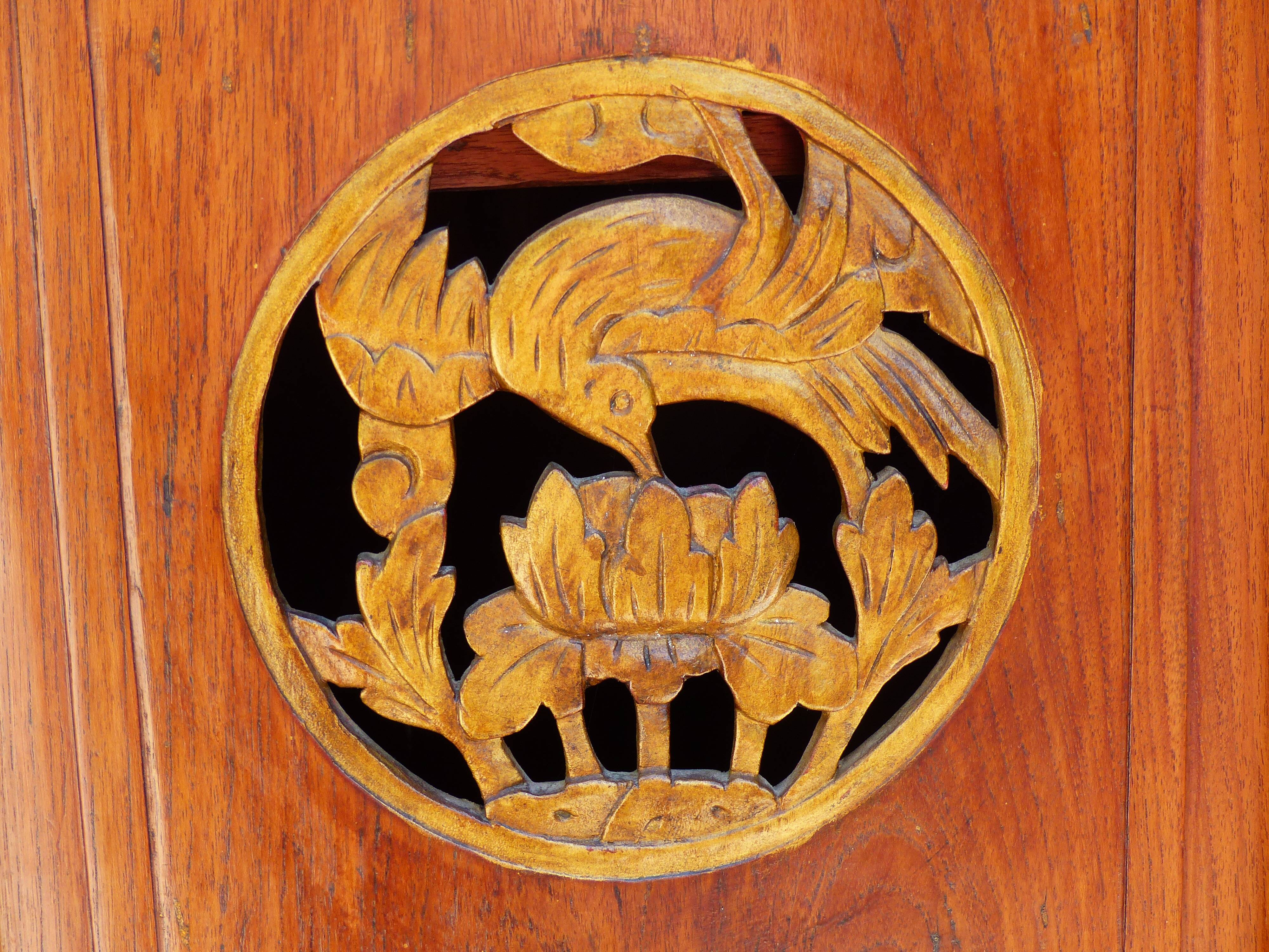 Antique Asian wardrobe in solid wood – Indonesia / Java