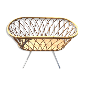 Babies feet metal rattan bed