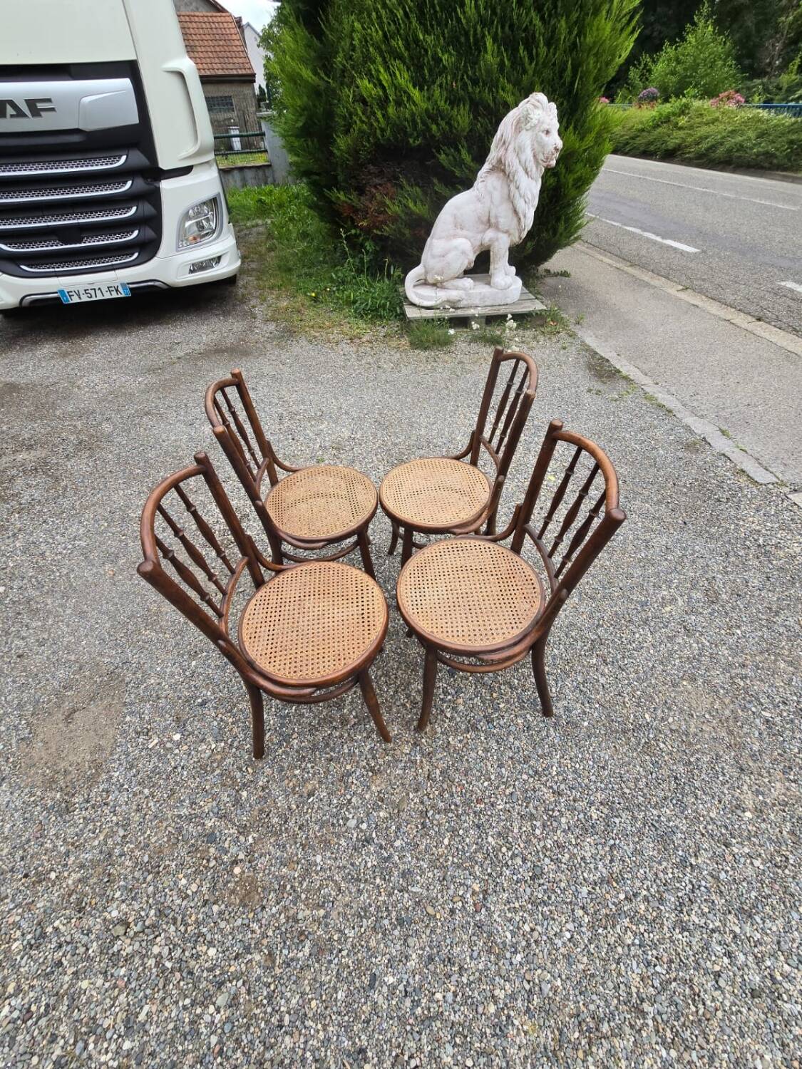 4 vintage Fischel bistro chairs in curved wood and cane