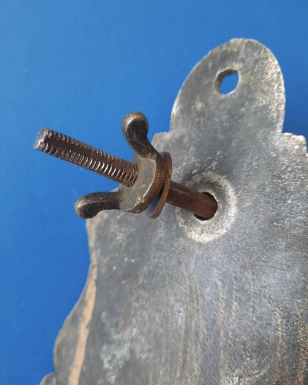 Antique door knocker (swan neck)