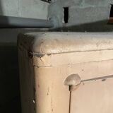 Metal cabinet