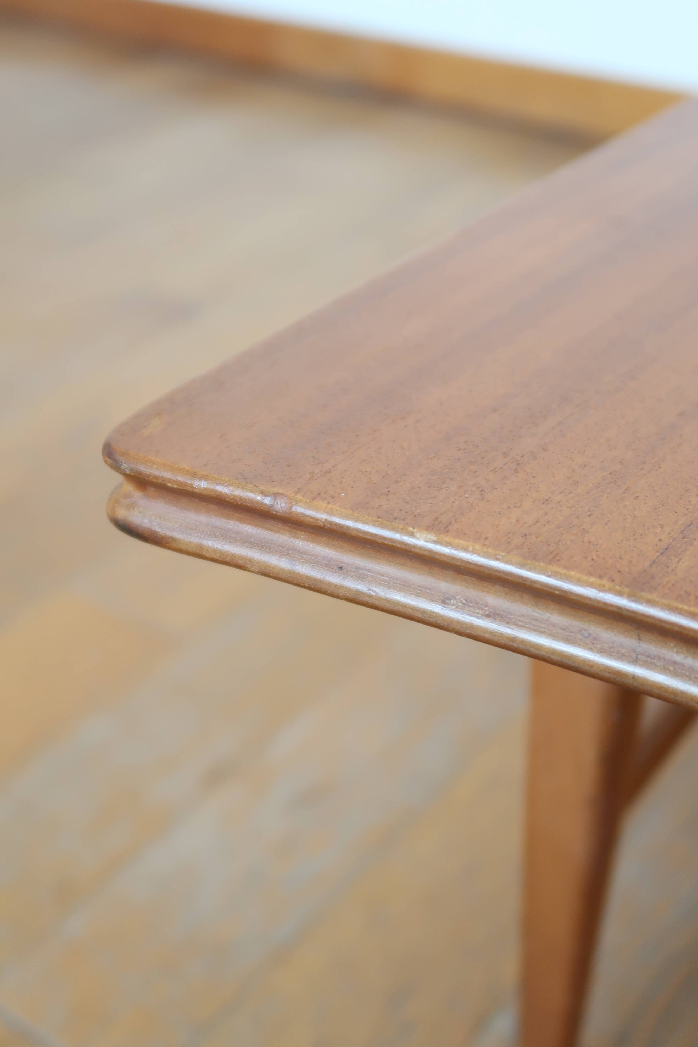 Scandinavian coffee table Fyne Ladye