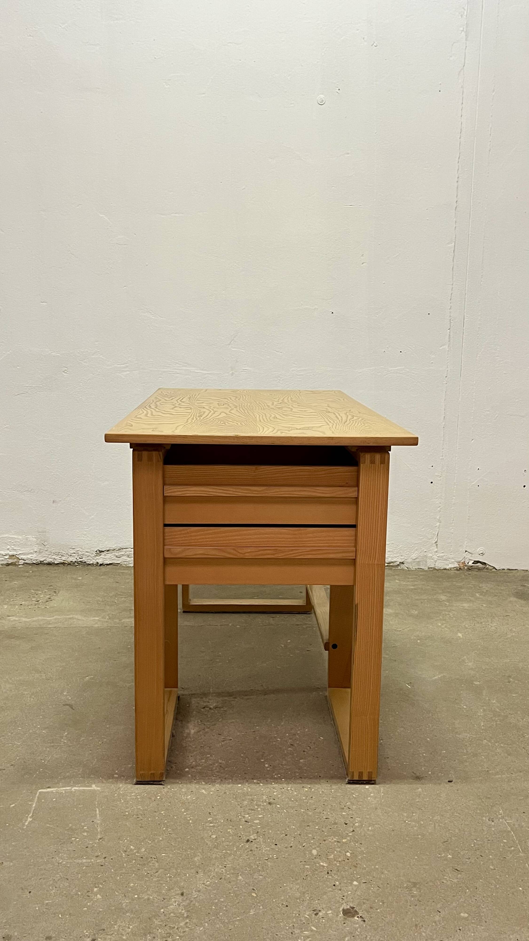 Vintage desk from the 70s/80s.