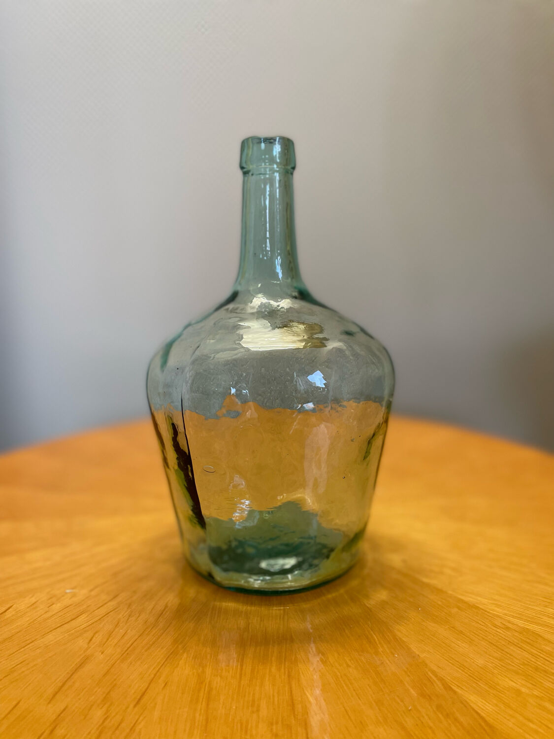 Lady Jeanne vintage transparent