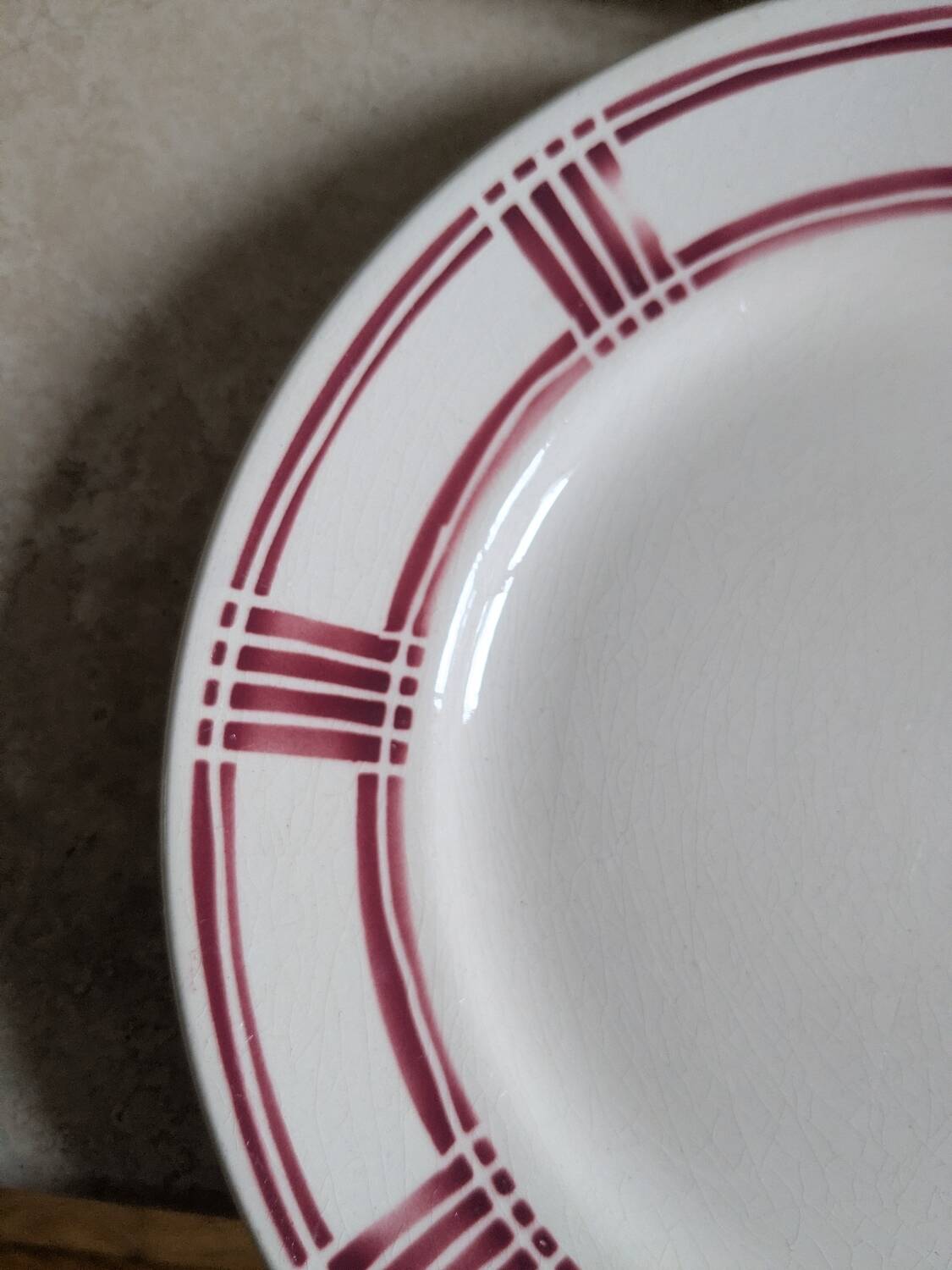 Six Badonviller dinner plates