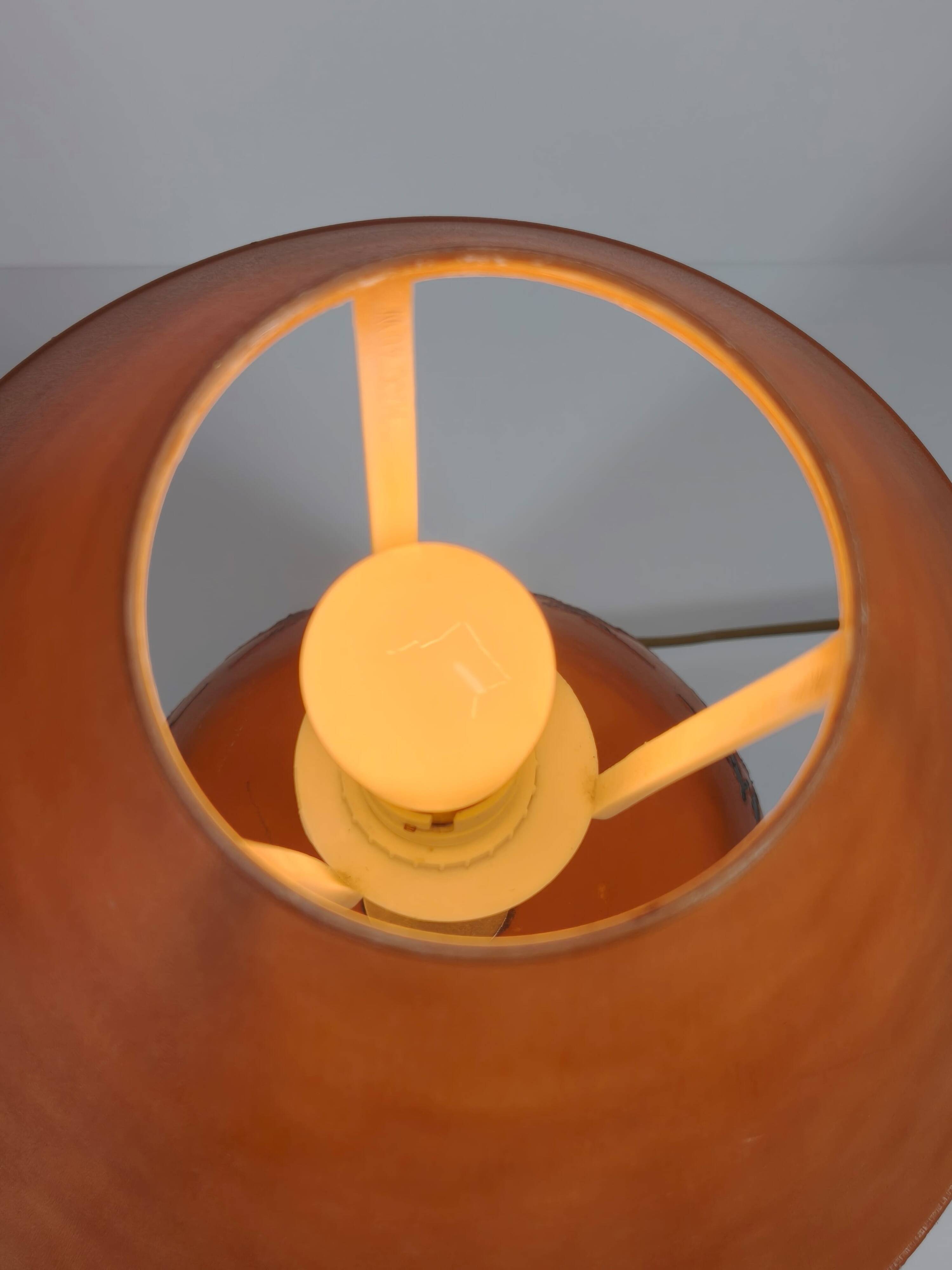 Vintage textured ceramic table lamp