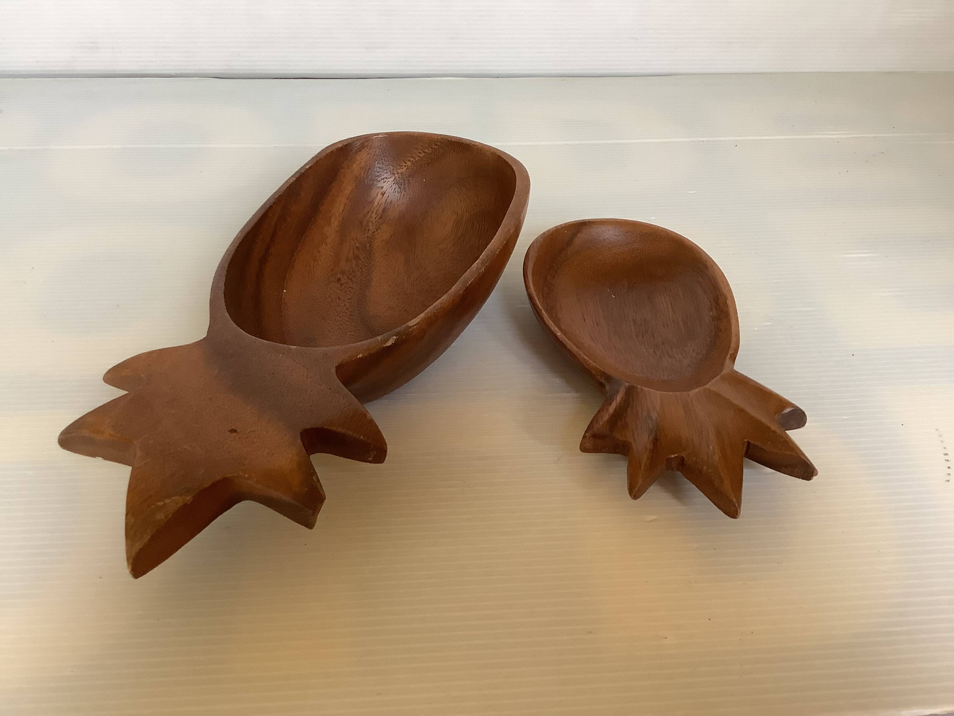Pair of wooden pineapple trinket trays