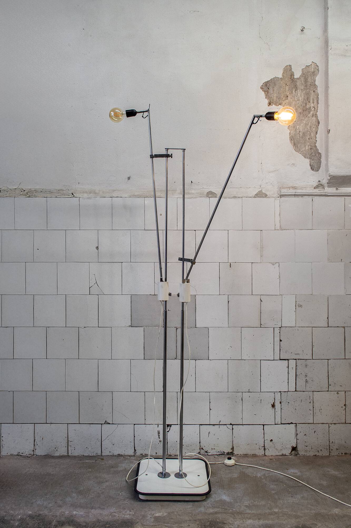 Lampada da terra regolabile Italiana due luci Anni '70