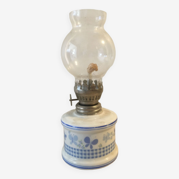 Miniature kerosene lamp for decoration or collection